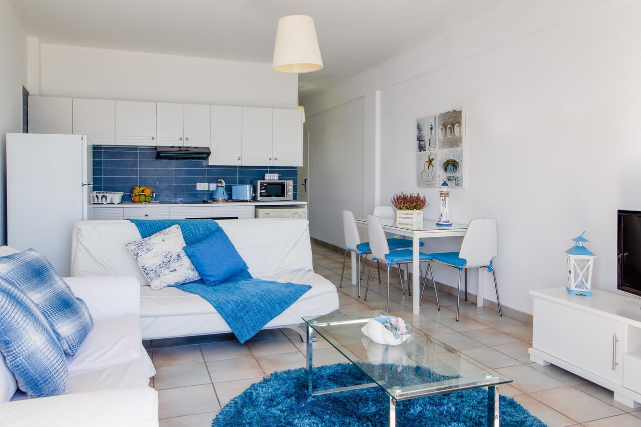 Krasas Beach Apts Ларнака Екстер'єр фото